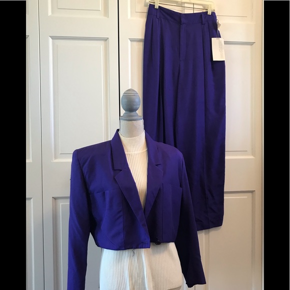 Ellen Tracy Jackets & Blazers - Vintage Ellen Tracy  Silk Jacket (Only)
